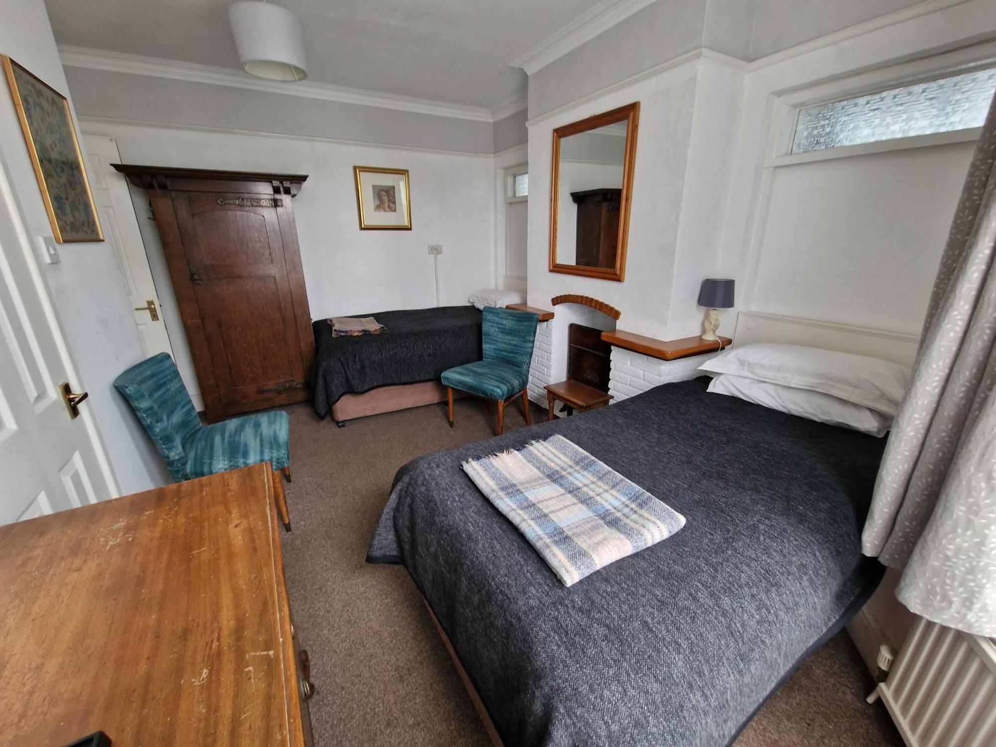 Avon Manor Guest House Lee-on-the-Solent Exterior photo